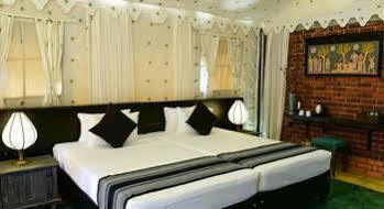Rangiri Chalet